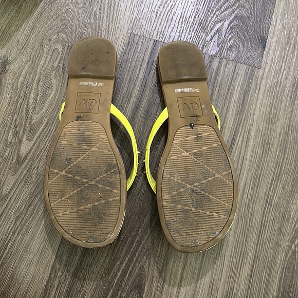 Dolce Vita Acid Yellow Stella Sandals - Picture 7 of 9